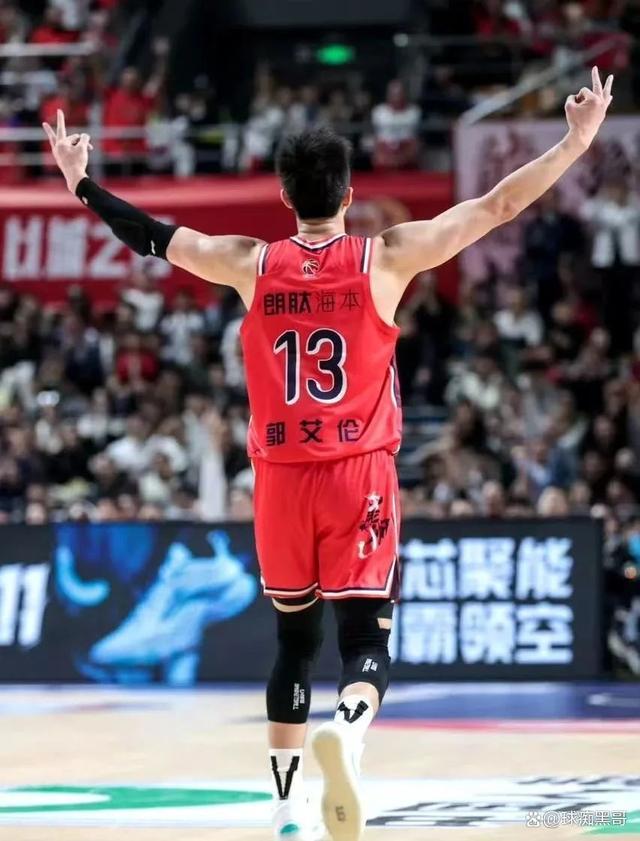 MILAN- 广东宏远历届教练是谁 