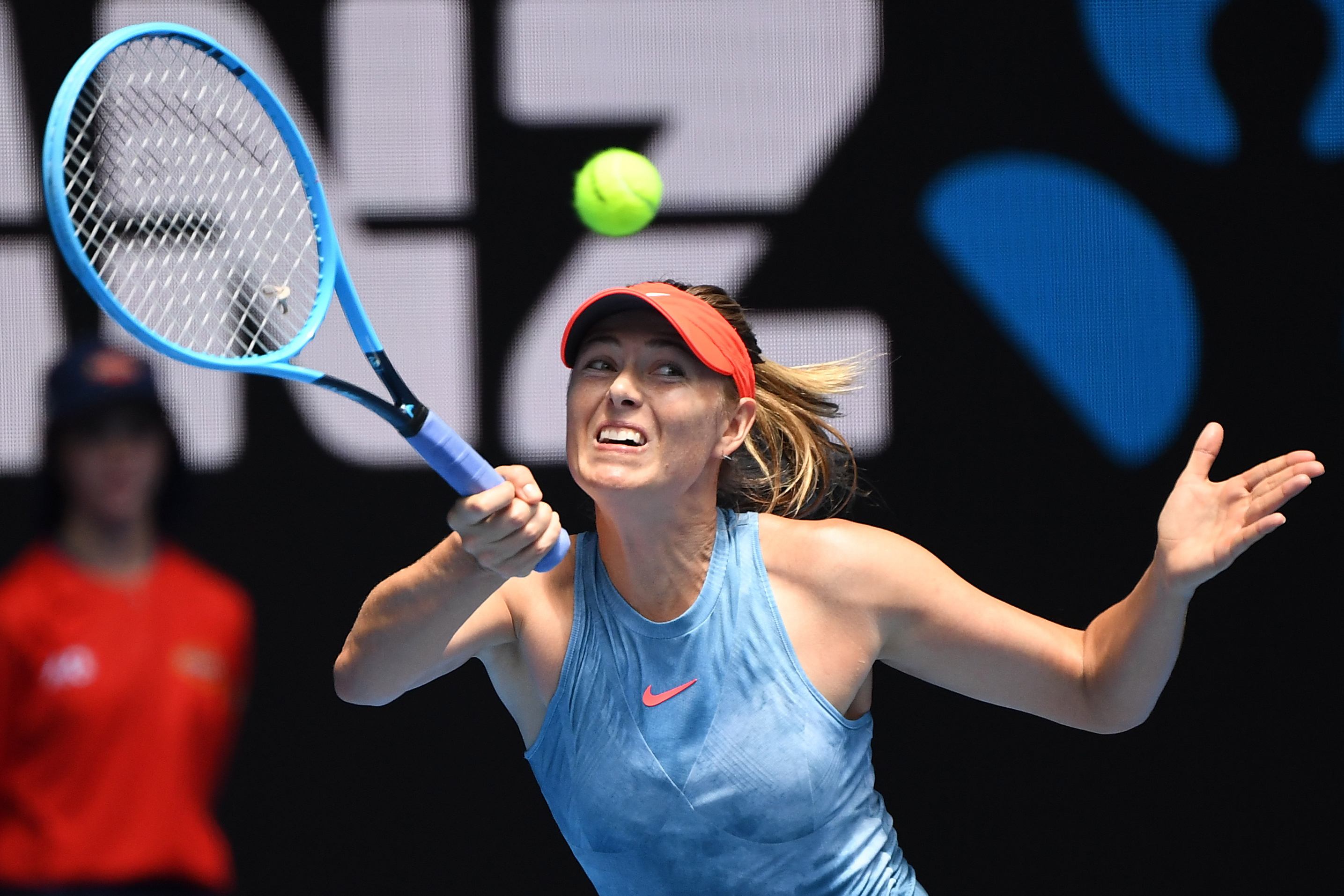 米兰体育-包含莎拉波娃回归赛场，爆冷首场状态亮眼，德国队观众沸腾！的词条